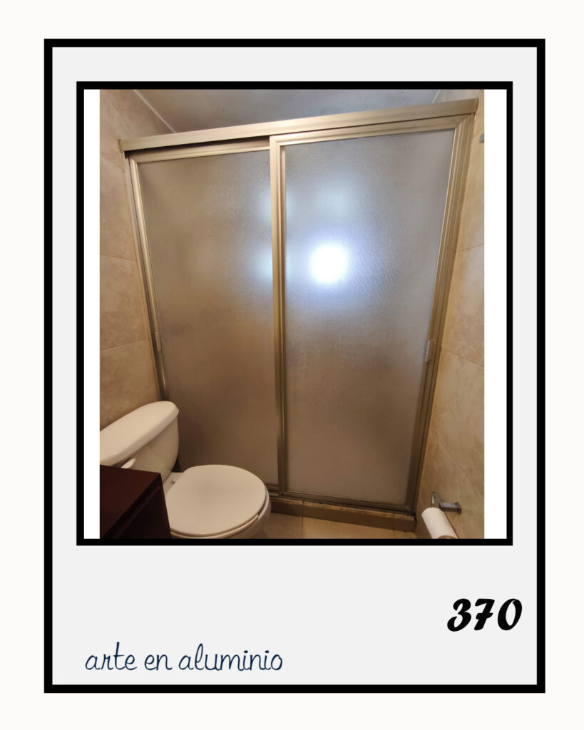 G370