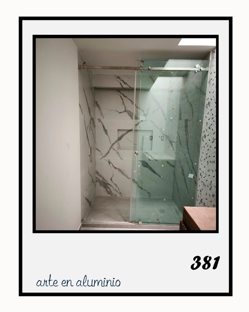 Galería 366 G381